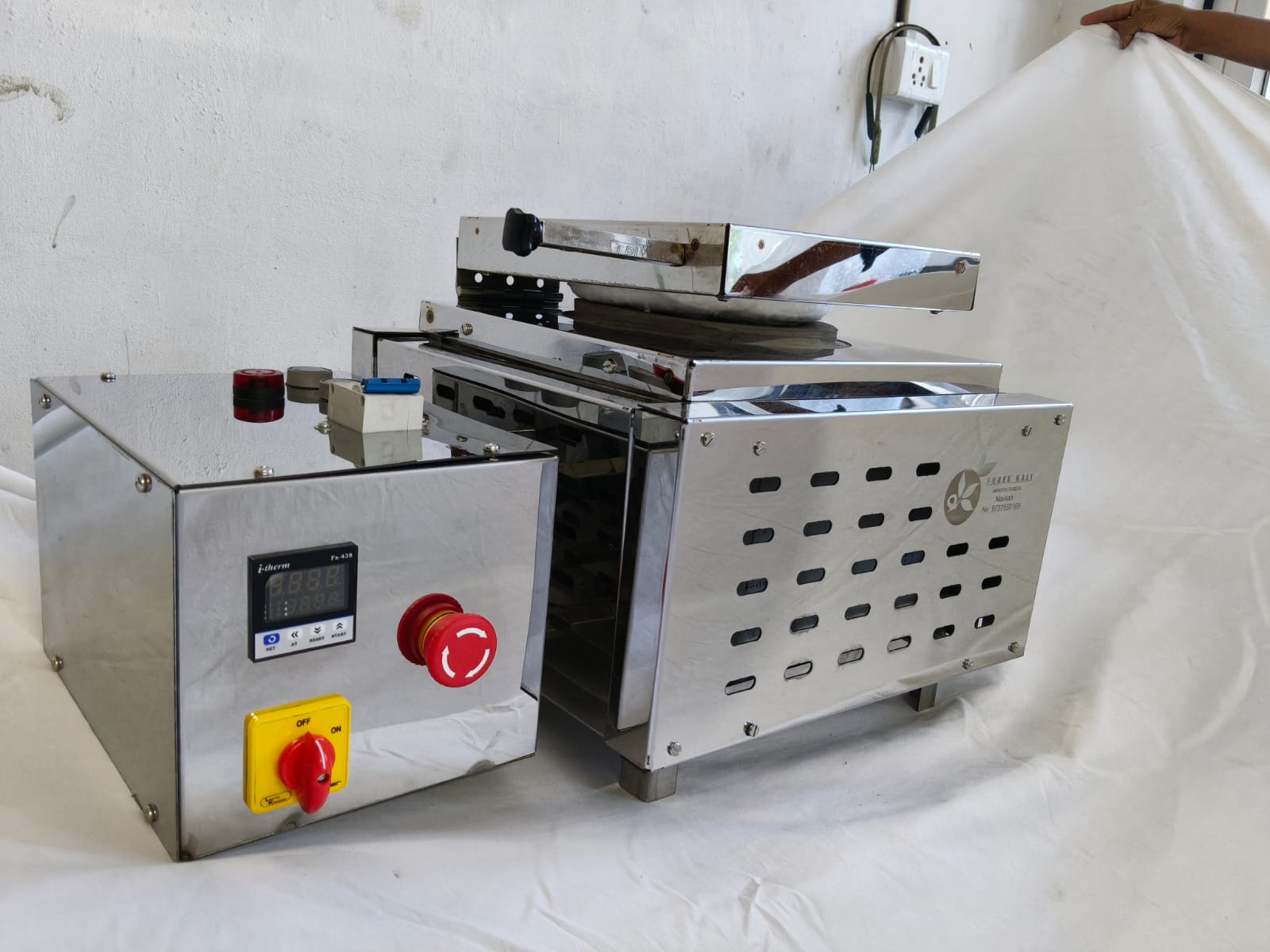 Shree Kali furnace with top lid and polished steel body