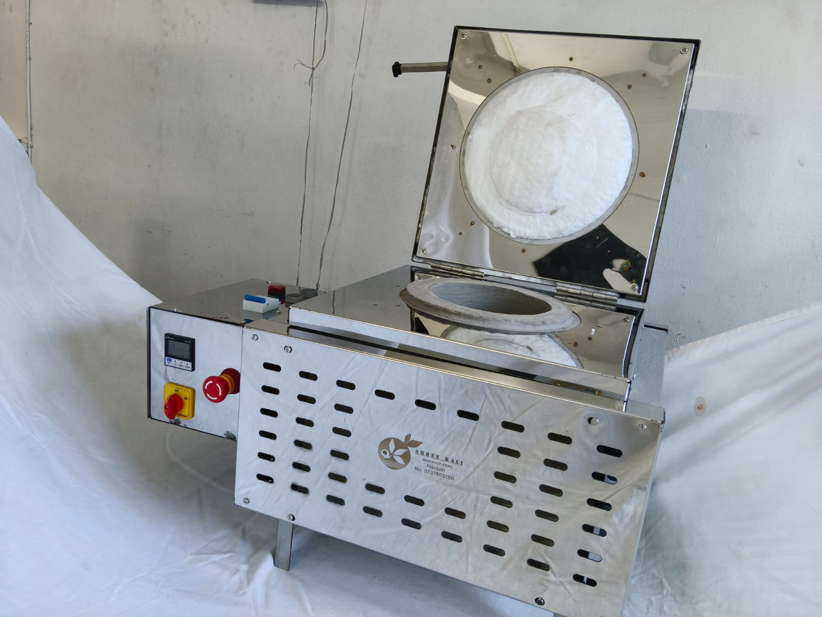 Shree Kali furnace open lid diagonal view